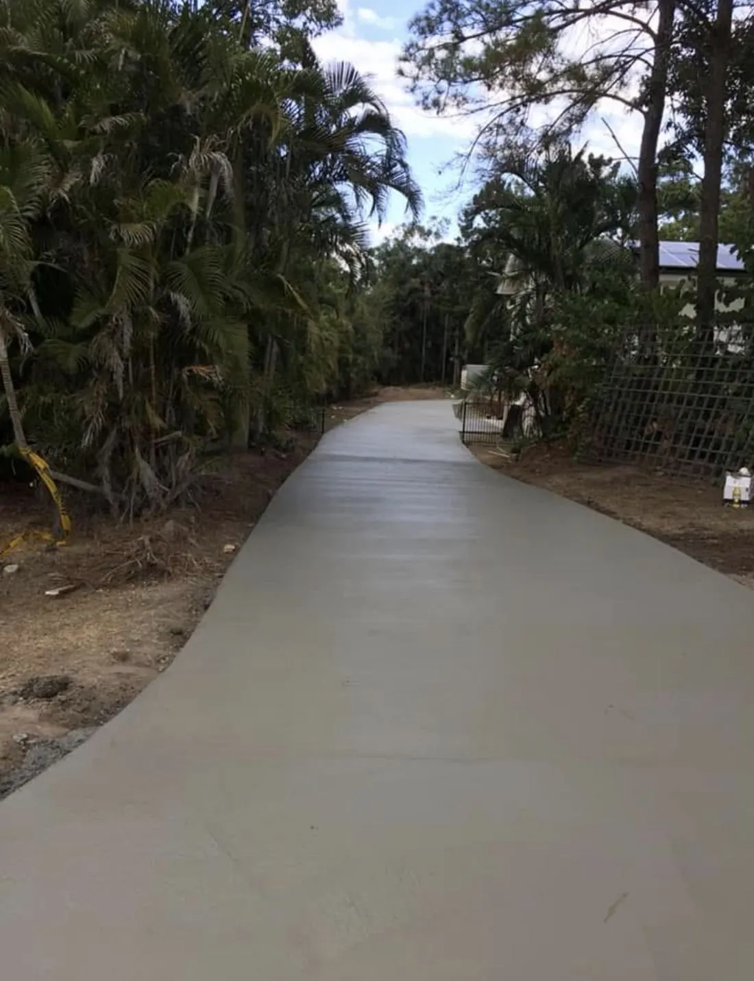 Acreage driveway — Plain finish